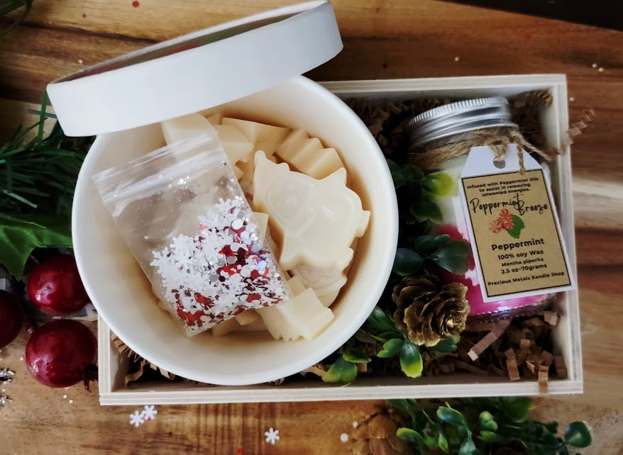 Mini Wickless Peppermint Breeze Kandle & Traditional Vanilla Penguins with Trees Wax Melts