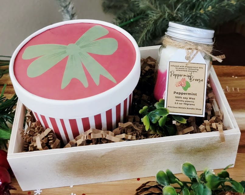 Mini Wickless Peppermint Breeze Kandle & Peppermint Bliss Penguins with Trees Wax Melts