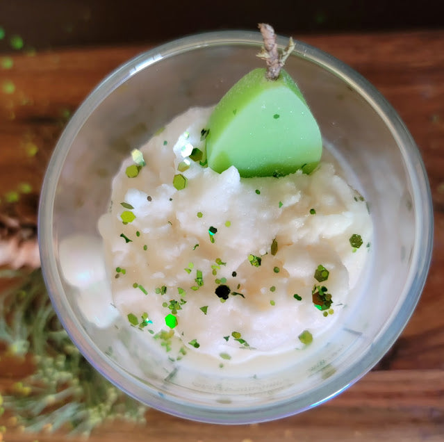 Opalescence~ Whipped Cream & Pear Wickless Kandle