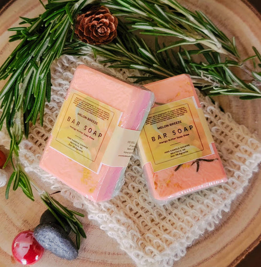 Spiritual Bar Soap Melon Breeze&nbsp;

2oz-56.6grams

Remember watermelon fruit bowls??😉

This soap was created with Intention! The beautiful colors of Green, Red &amp; Orange with a few swirls of Gold. Infused with Rosemary leaves.&nbsp;This kandle is scented with an amazing fragrance oil of Melon Breeze. It just takes you right into a beautiful Spring or Summer Day! The combination of the colors, melon fragrance and rosemary all work together to assist bringing in abundance in all areas of our lives. Upl