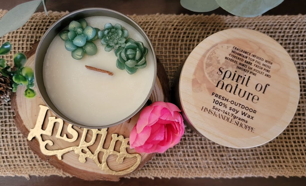 spirit of nature-Spiritual Kandle

5oz ~ 141.7 Metal Tin, Faux woodgrain lid - 100% Soy Wax

This beautiful kandle is a classic white kandle with shimmering green succulents and a crackling wood wick.

This fragrance is infused with mountain top fig, moss covered bark, fresh pine needles, hints of violet and smokey pine. Bring the spirit of nature into your everyday.

Succulents represent enduring, timeless love, and adaptability, reminding us to overcome adversity, maintain inner balance, and find gro




