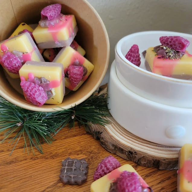 Strawberry Cheesecake Bites-Spiritual Wax Melts

4oz-113grams 100% Soy Wax

A variety of flavors to choose from! Even though they look delicious... please do not eat! 😉 &nbsp;Each wax melt is infused with a special blend of herbs paired with the fruit and fragrances.&nbsp;

Infused with Rosemary, Thyme, Basil, and Rose Petals. Combining rosemary with thyme, basil, and strawberries creates a powerful, high-vibrational blend that of protection, love, prosperity, and joy. These elements together offer bridgin