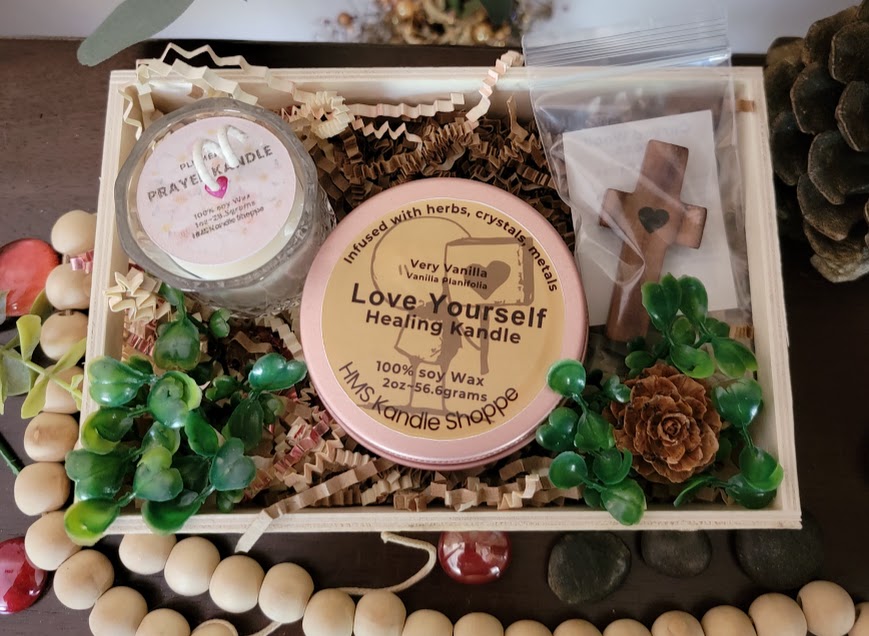 Prayer Box Tool Kit-Spiritual

1oz-Prayer Kandle-Decorative Glass Jar- will be either Plumeria, Tropical Fruit or Lotus

2oz- Love Yourself Kandle Tin- Vanilla

1-Wooden Curved Comfort Cross

This tool kit was created to assist in whatever type of healing that you are needing to do. Loss of a loved one or an animal. Self-healing, self-love and self-acceptance. The Prayer kandle were created for prayers-whatever that looks like for you! The prayer kandle is a clean white kandle with either a daisy, lotus flo