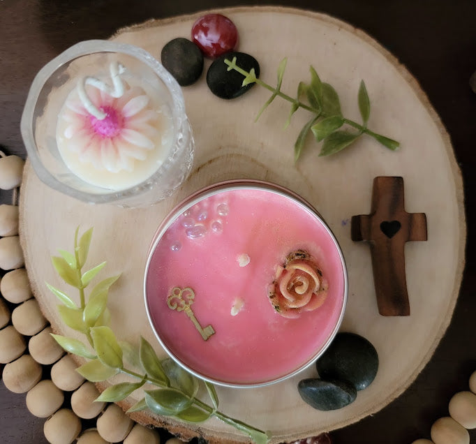 Prayer Box Tool Kit-Spiritual

1oz-Prayer Kandle-Decorative Glass Jar- will be either Plumeria, Tropical Fruit or Lotus

2oz- Love Yourself Kandle Tin- Vanilla

1-Wooden Curved Comfort Cross

This tool kit was created to assist in whatever type of healing that you are needing to do. Loss of a loved one or an animal. Self-healing, self-love and self-acceptance. The Prayer kandle were created for prayers-whatever that looks like for you! The prayer kandle is a clean white kandle with either a daisy, lotus flo