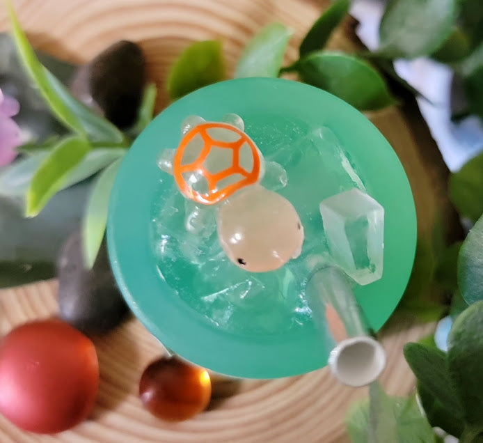 Iced Drink Decorative Soap-Spiritual

These are cute little refreshing drinks that comes complete with ice cubes and a straw.

Your choice of Pond Water or Lake Water.

These are decorative Soap Drinks that are100% usable!&nbsp;
Set on bathroom or kitchen counter, a shelf for a cute decorative accent. Your guest's will love them. *If used with water tiny turtle, natural embeds and soap pieces will release from soap base.&nbsp;



Pond Water-2.8oz-79.4grams

Fragrance- Lotus a fun, light fragrance of Lotus. 