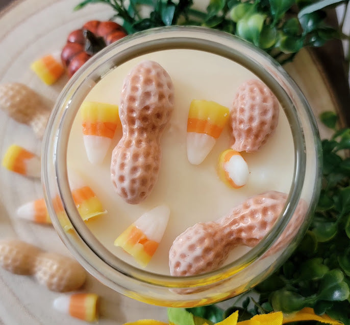 Candy Corn & Peanuts Wickless Kandle

11.5oz~326grams

100% Soy Wax Wickless Kandle

Fragrance- Sweet and Salty

That sweet and salty goodness that just makes your inner TEEN so HAPPY!

This fun wickless kandle brings back all the memories! How delicious the candy corn was... then the salty taste of the peanuts! YUMM!&nbsp; How fun would this be sitting on a candle/mug warmer on your desk. Perfect conversation starter! Candy Corn &amp; Peanuts are wax melt toppers.

This kandle can be used with a candle