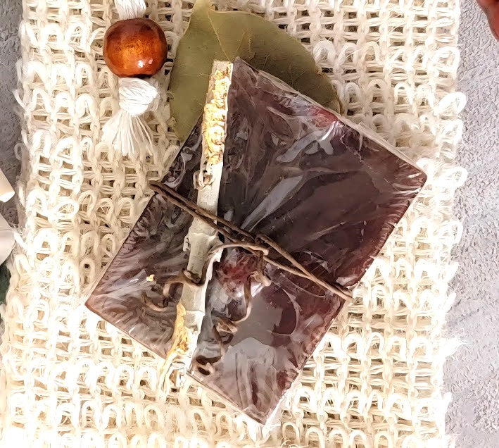 CRANBERRY MEDITERRANEAN FIG BAR SOAP

1.2oz~34grams

CRANBERRY MEDITERRANEAN FIG FRAGRANCE

GOAT MILK &amp; ALOE&nbsp; MELT AND POUR SOAP BASE

INUFUSED WITH FRAGRANCE OIL AND DRIED SAGE PIECES. ASSISTS IN CLEANSING AURIC FIELD. Protection and Warding OFF UNWANTED ENERGIES. LOVE AND HEALING.

Ingredients:

Goat Milk, Aloe Vera&nbsp;Melt &amp; Pour Soap base,&nbsp;Jojoba Oil, fragrance Oil, French Green Clay, Sage Pieces, Red Moroccan Clay,&nbsp;Red /Purple Soap colorant

Directions: Lather &amp; Rinse
For E